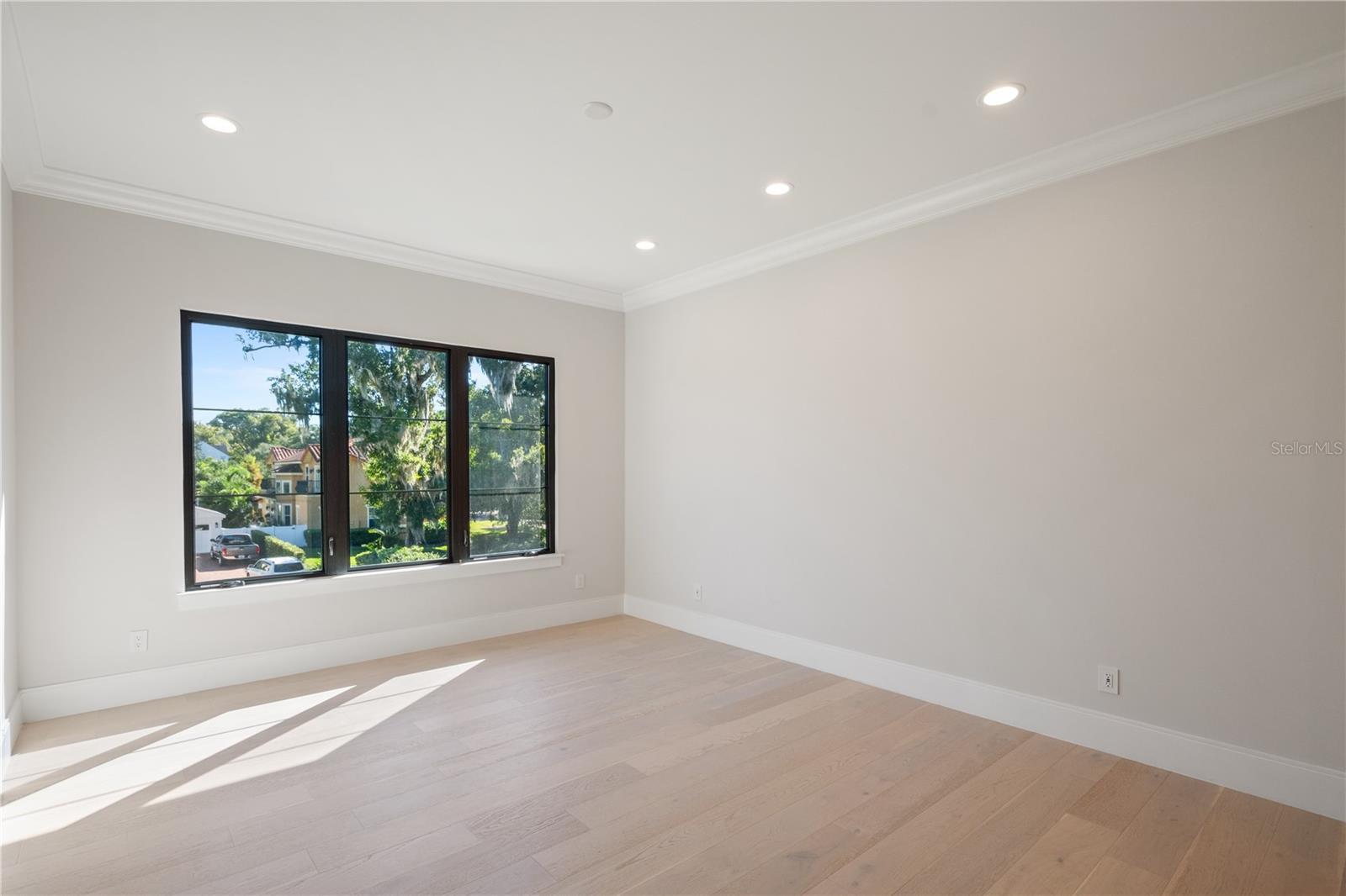FOREST HILLS - Residential