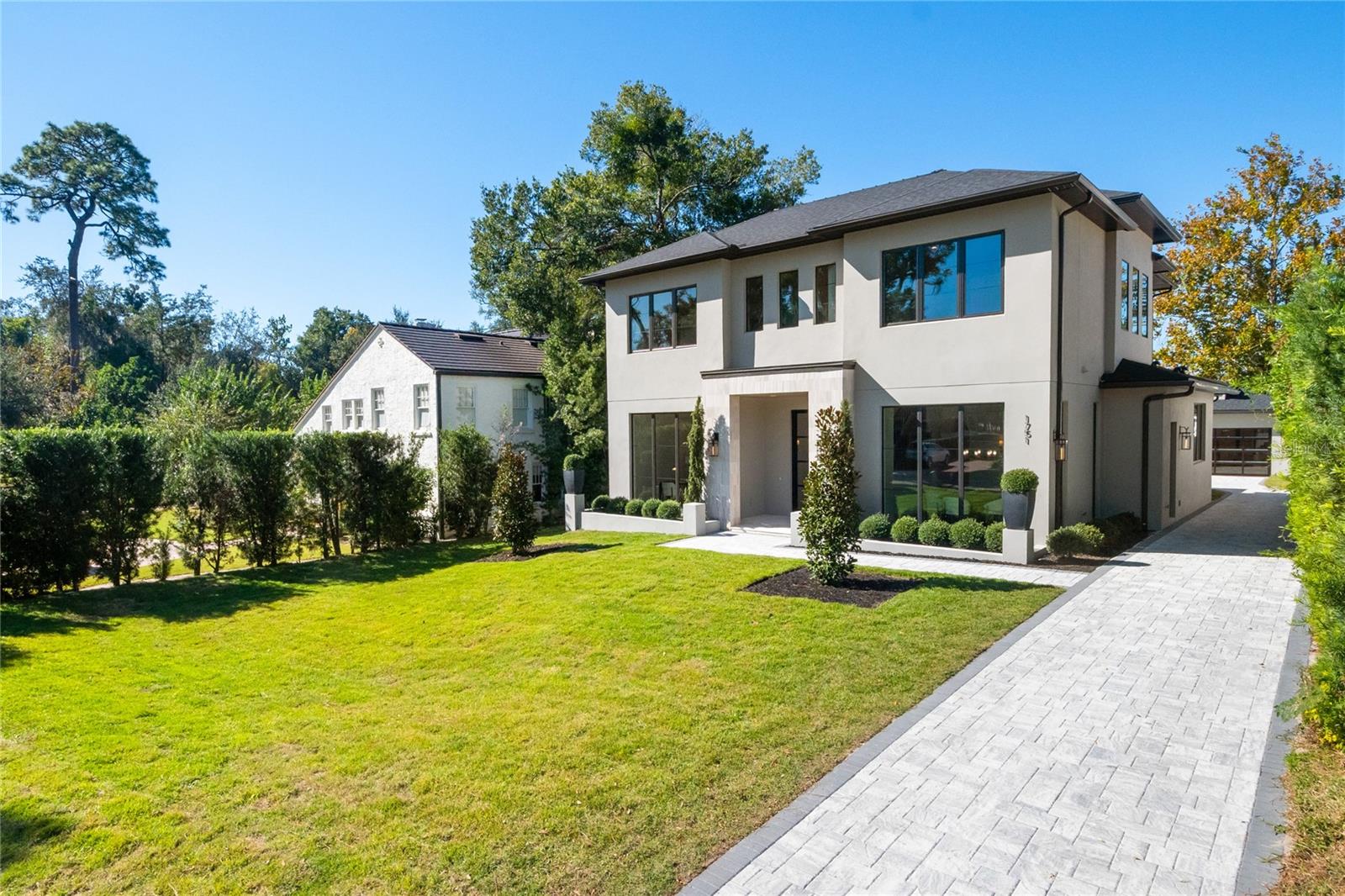 FOREST HILLS - Residential