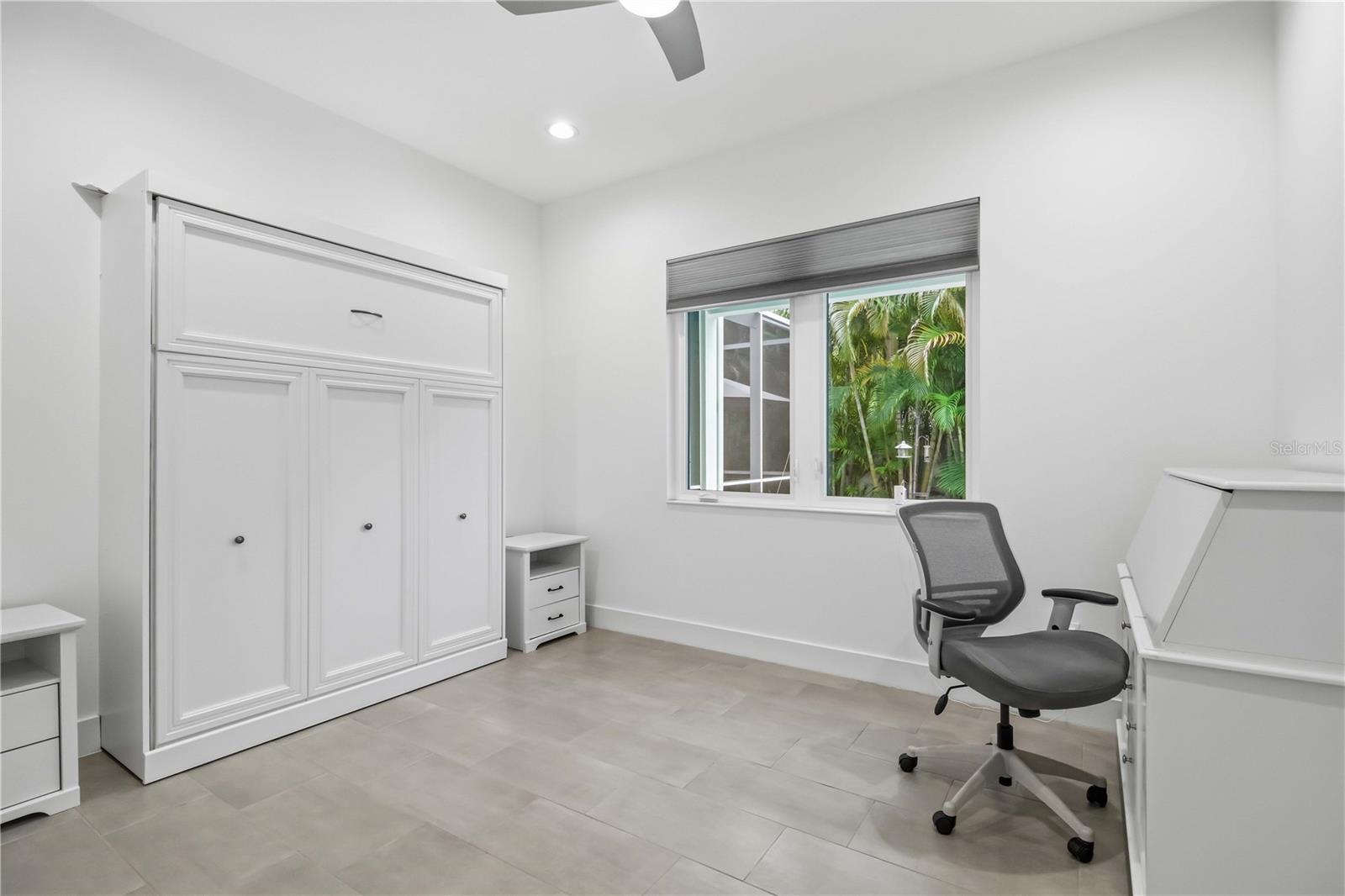 LOMA LINDA PARK - Residential