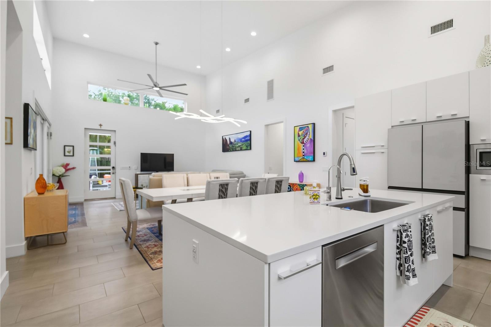 LOMA LINDA PARK - Residential
