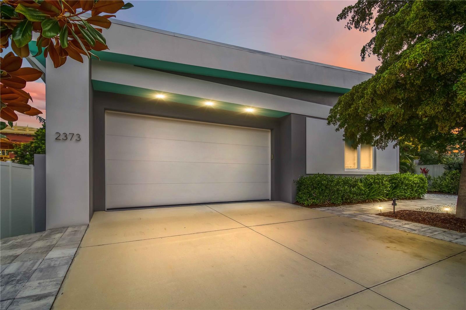 LOMA LINDA PARK - Residential