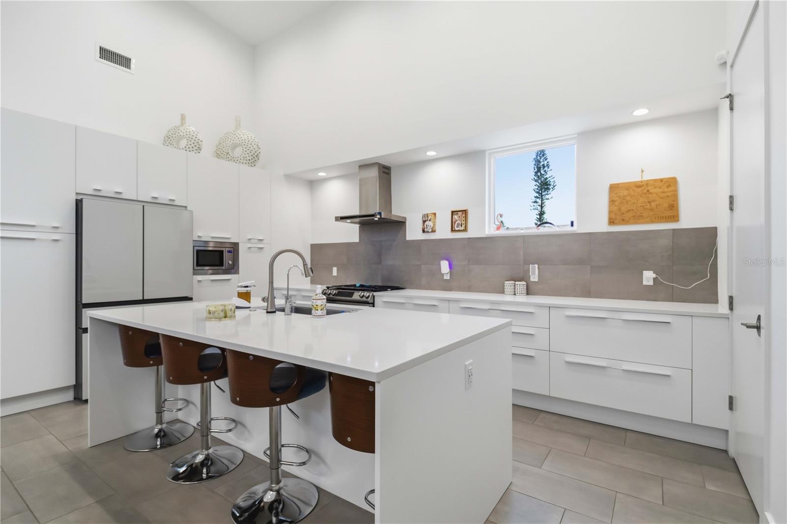 LOMA LINDA PARK - Residential