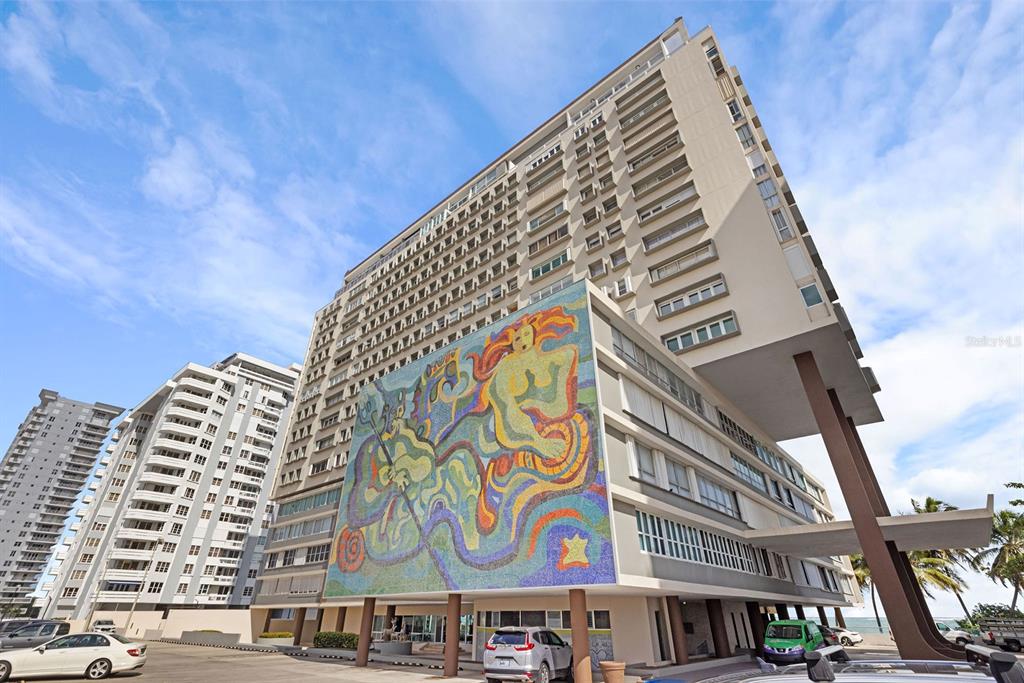 SURFSIDE MANSIONS - Residential