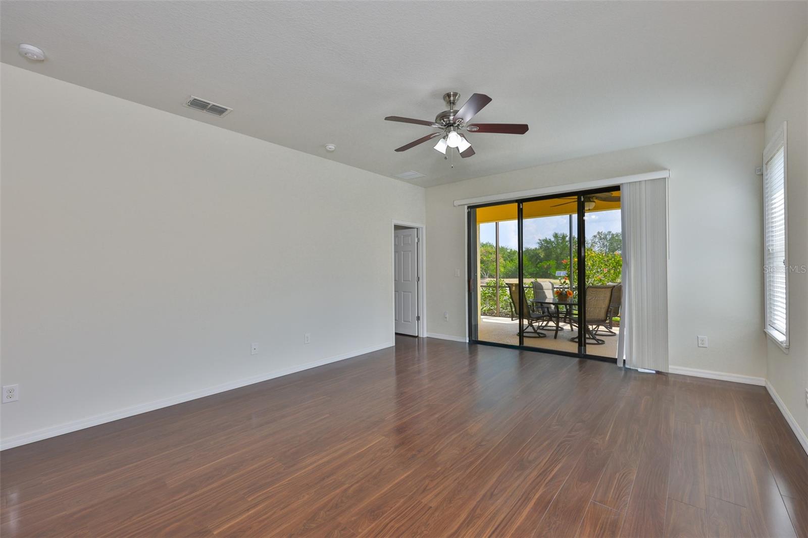 SOUTHSHORE FALLS PH 2 - Residential