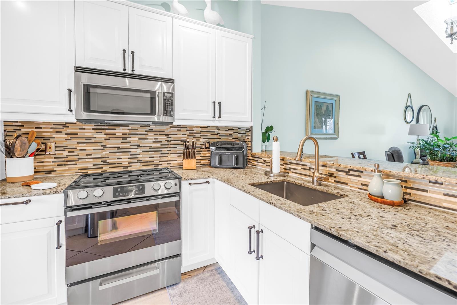 SUN KETCH CONDO - Residential