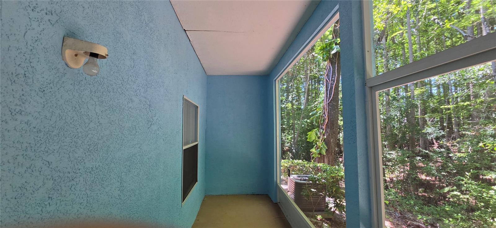 SHADOW RUN - Residential