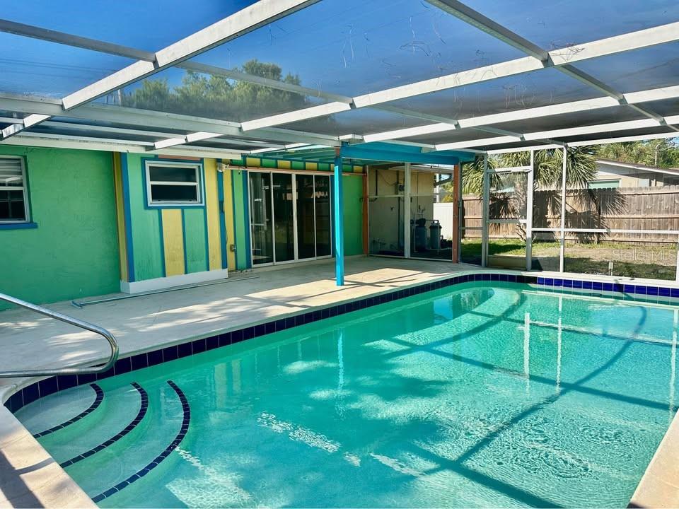 SOUTH VENICE - Residential