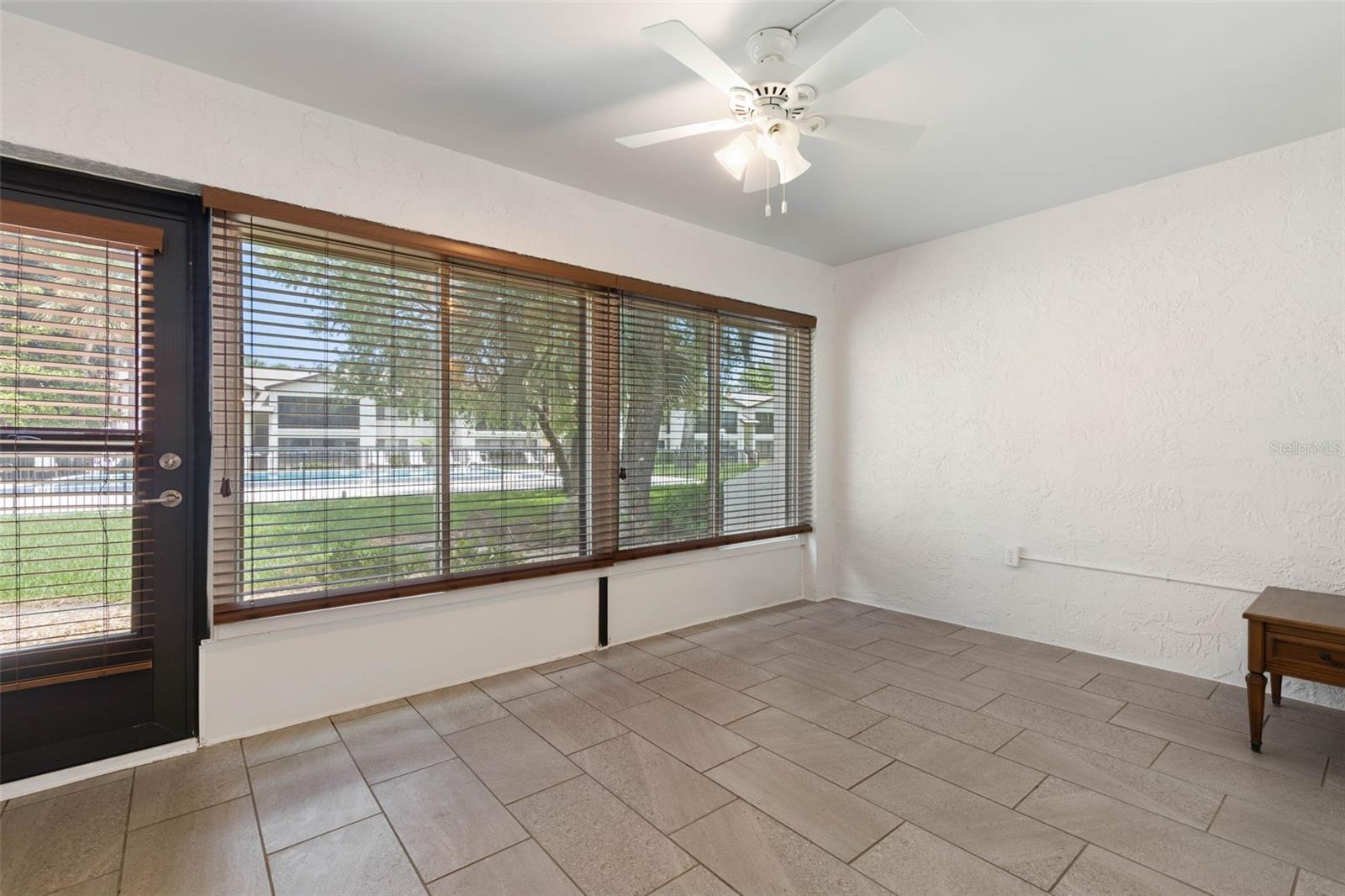 ESCONDIDO AT TOMOKA CONDO - Residential