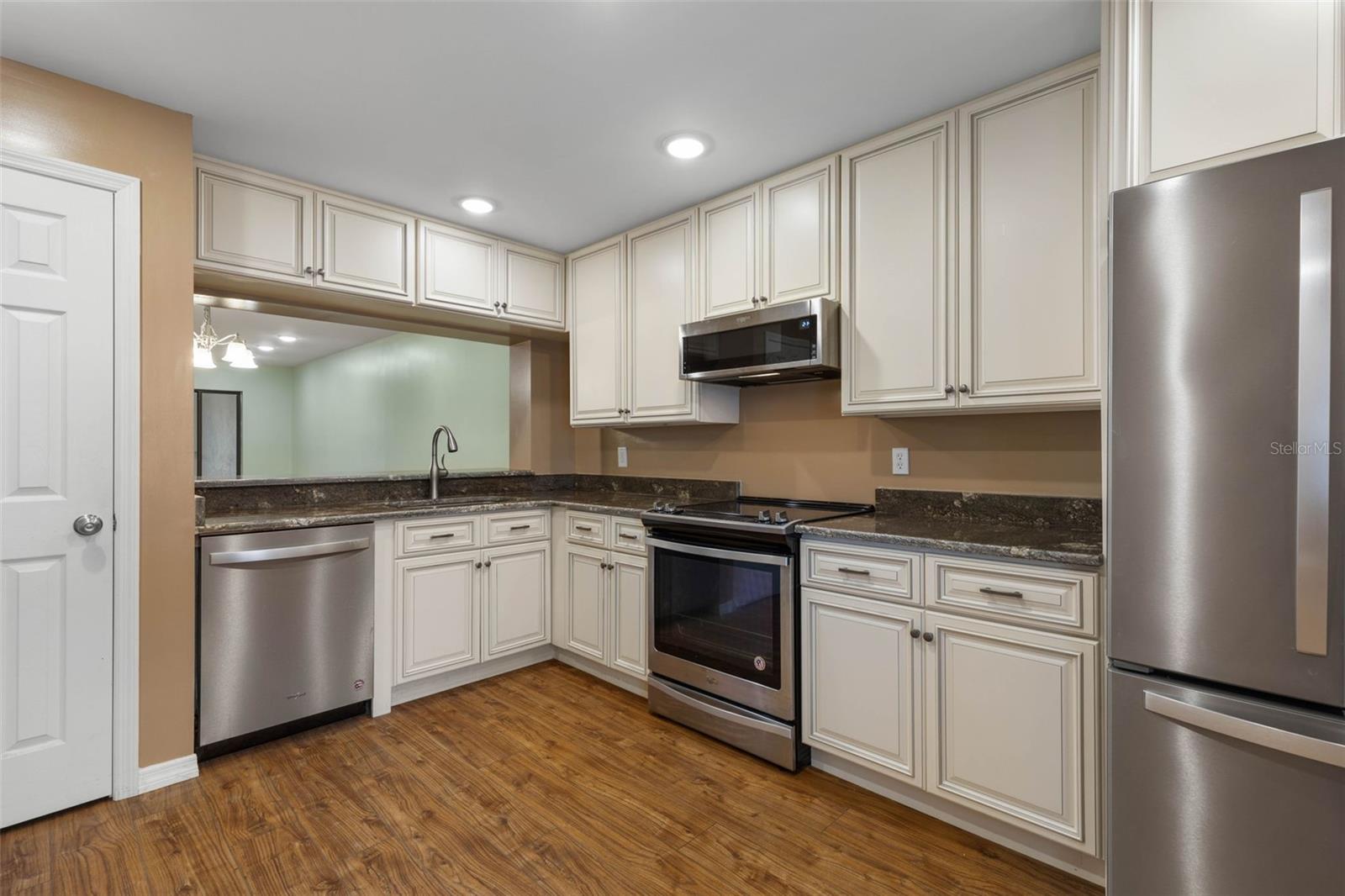 ESCONDIDO AT TOMOKA CONDO - Residential