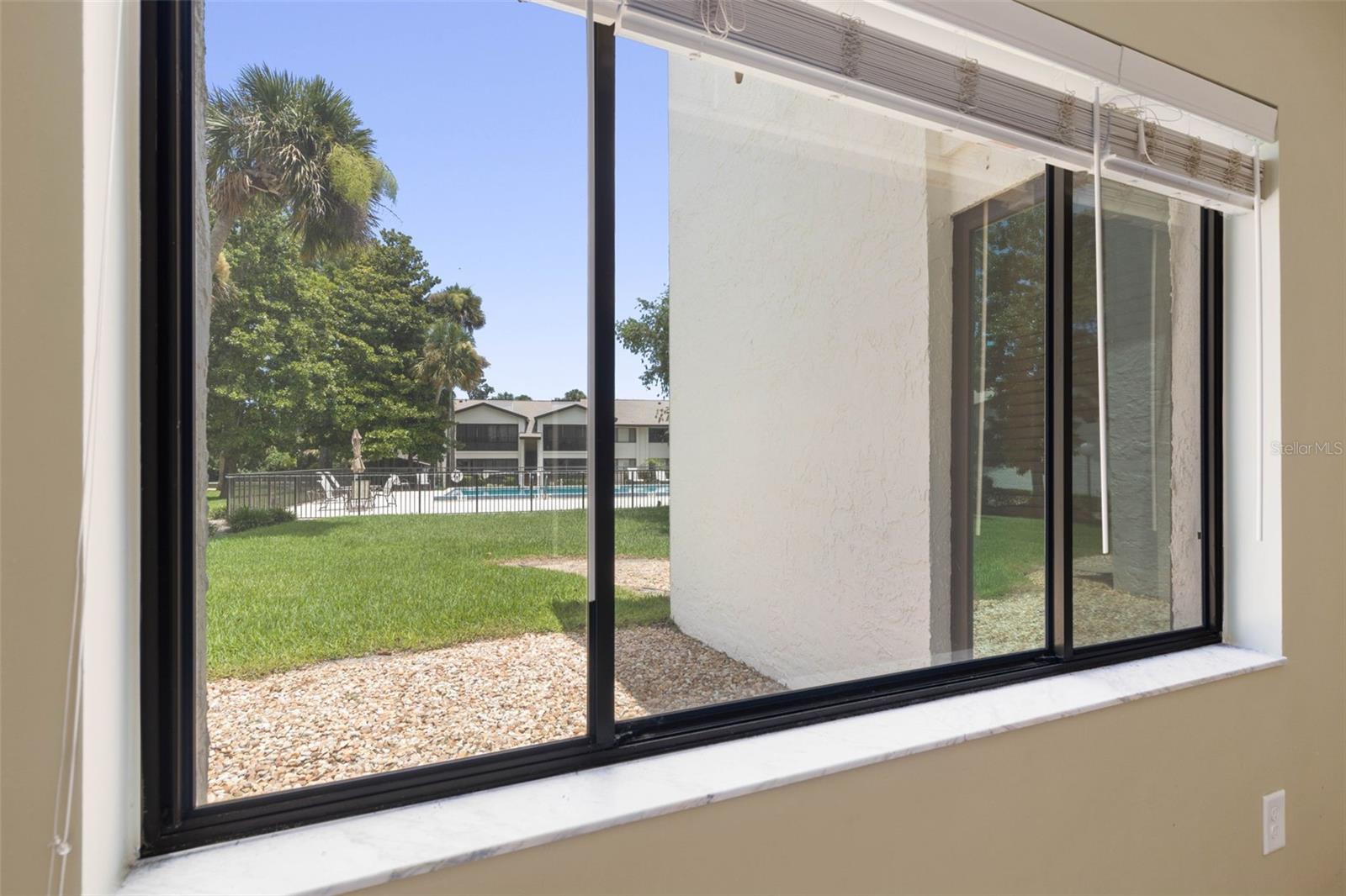 ESCONDIDO AT TOMOKA CONDO - Residential