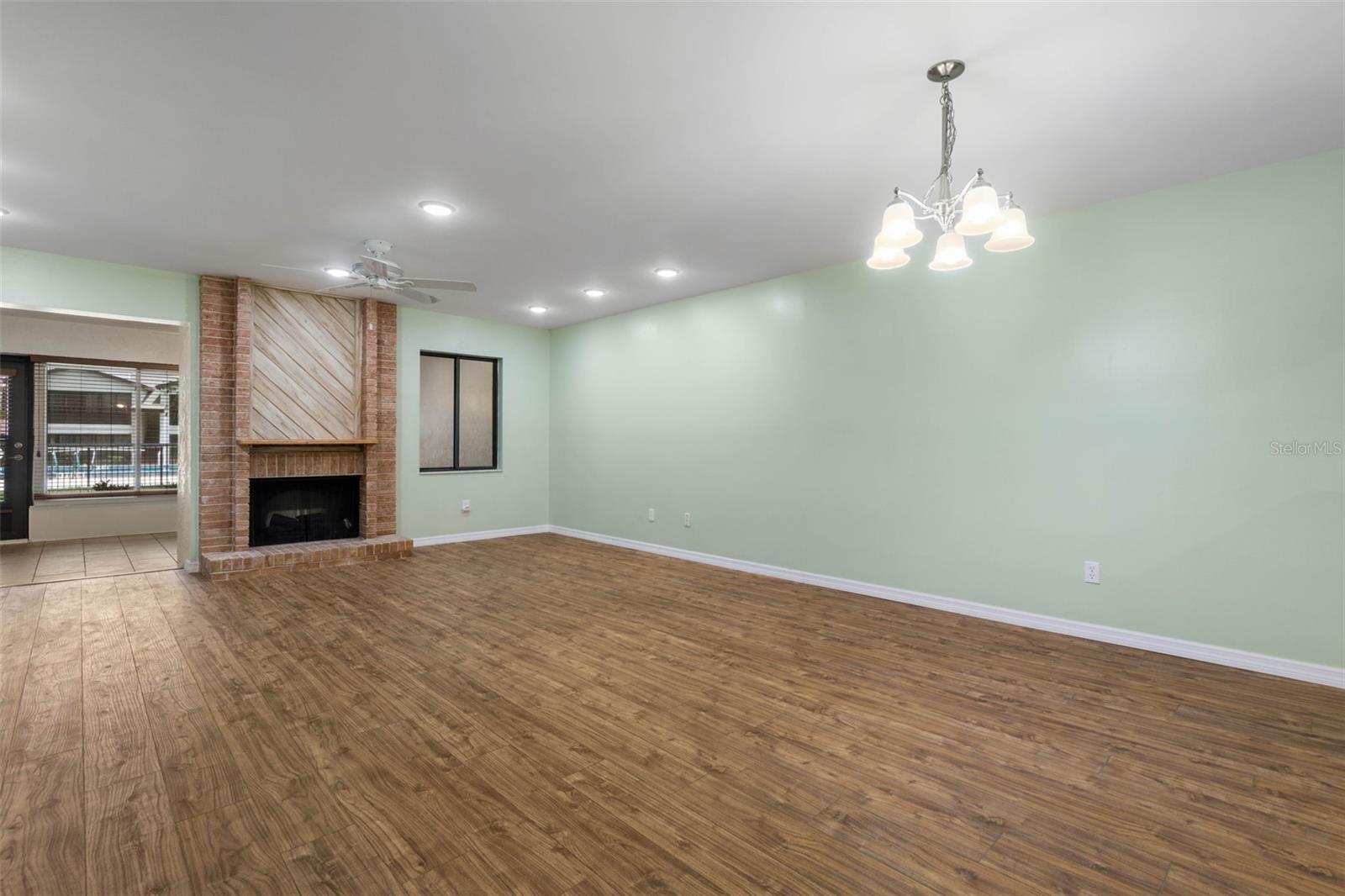 ESCONDIDO AT TOMOKA CONDO - Residential