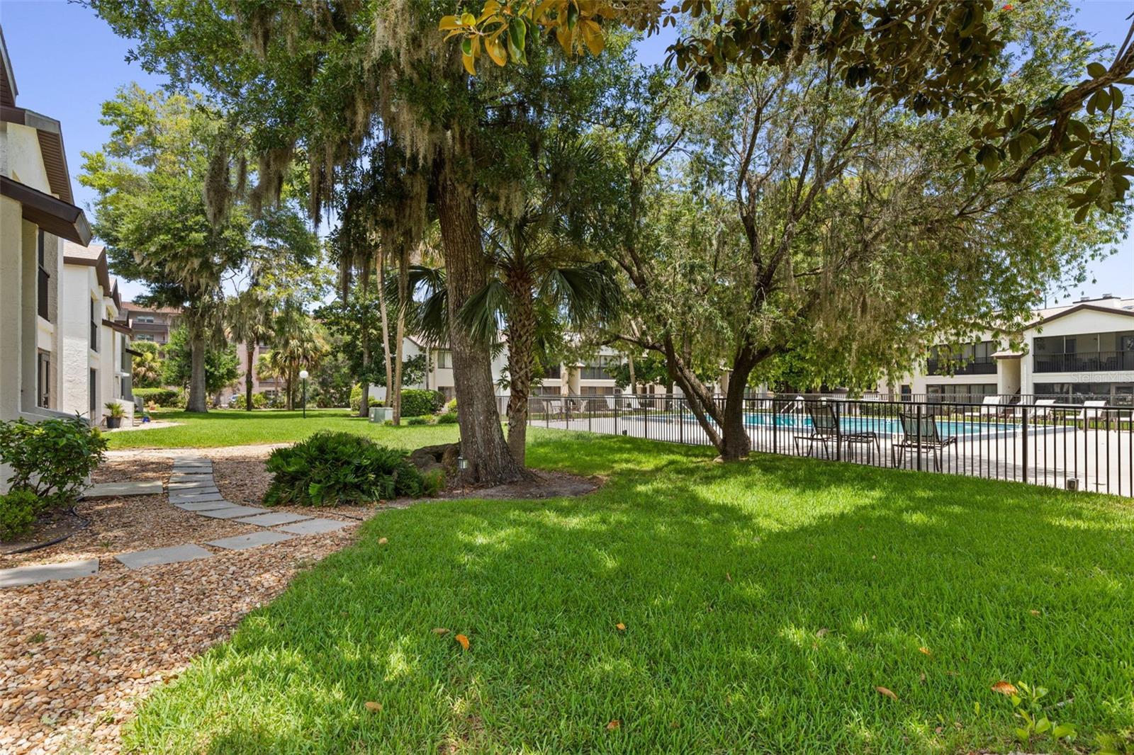 ESCONDIDO AT TOMOKA CONDO - Residential