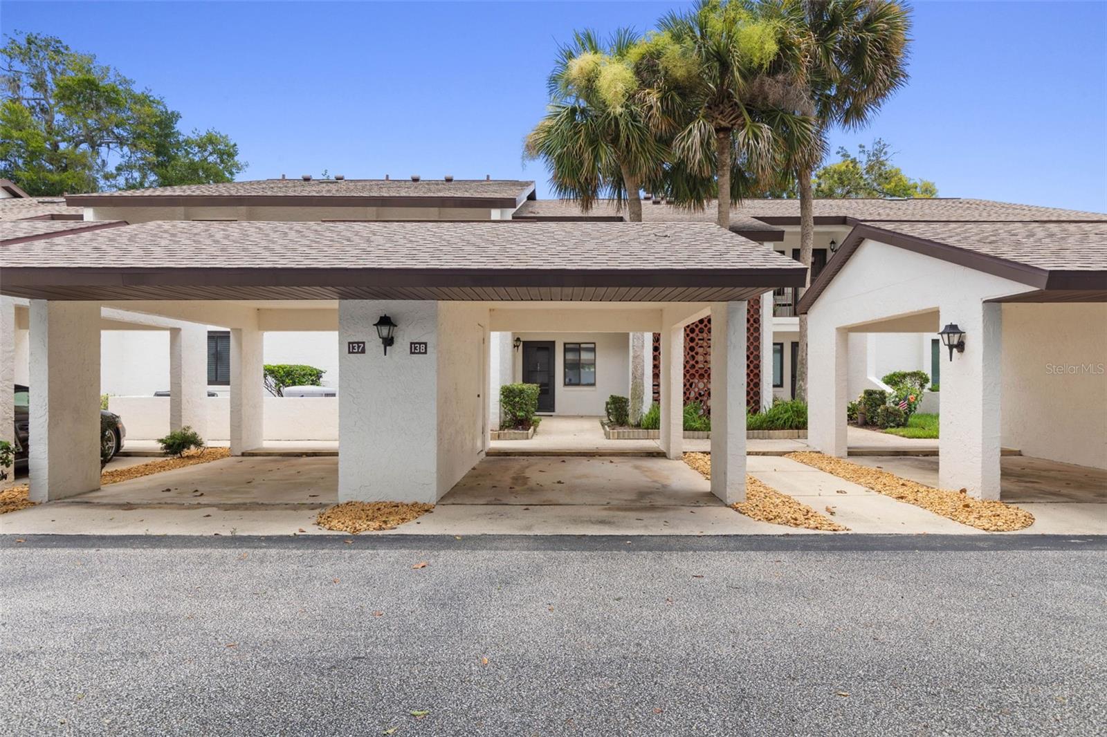 ESCONDIDO AT TOMOKA CONDO - Residential