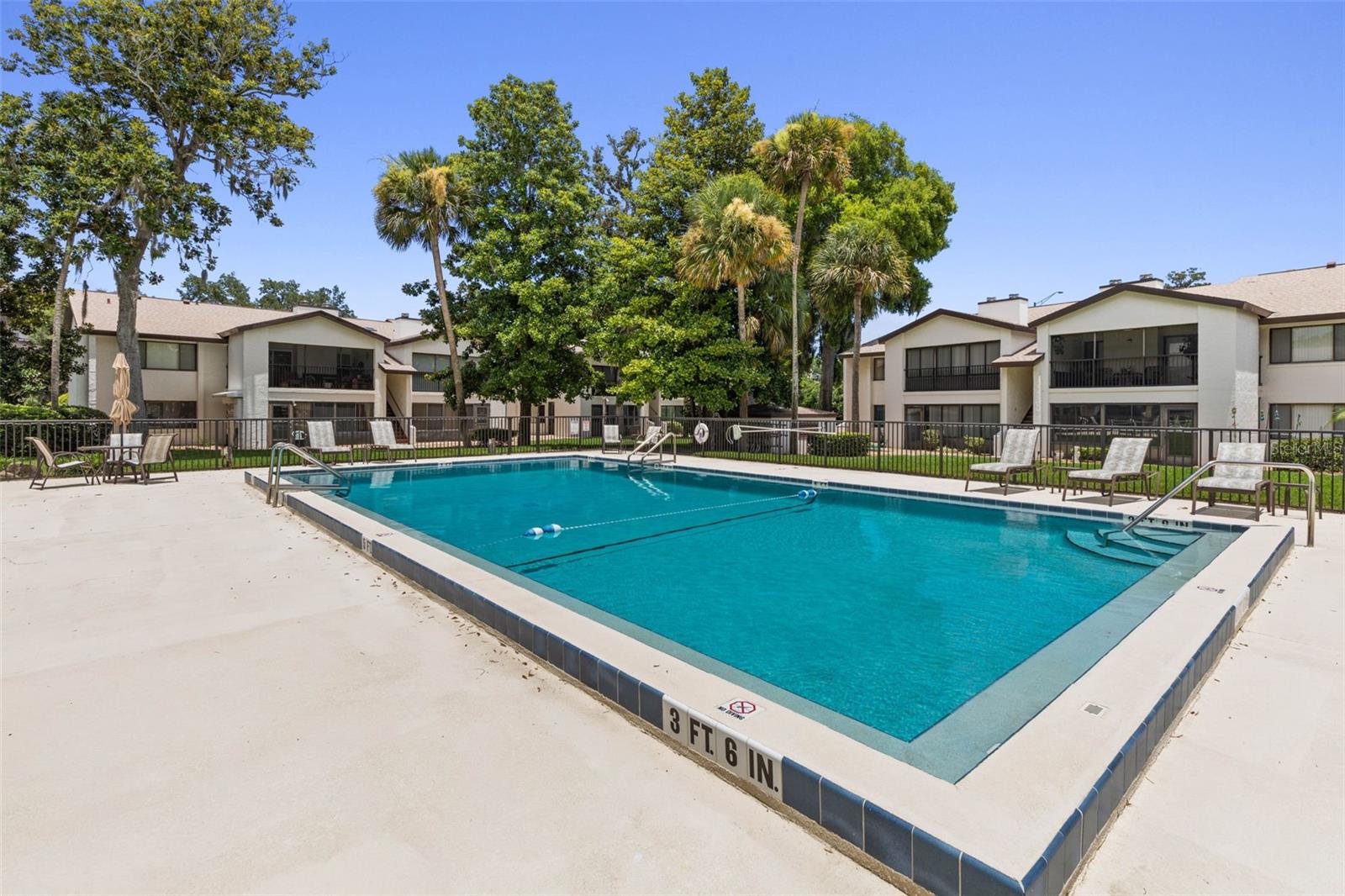 ESCONDIDO AT TOMOKA CONDO - Residential