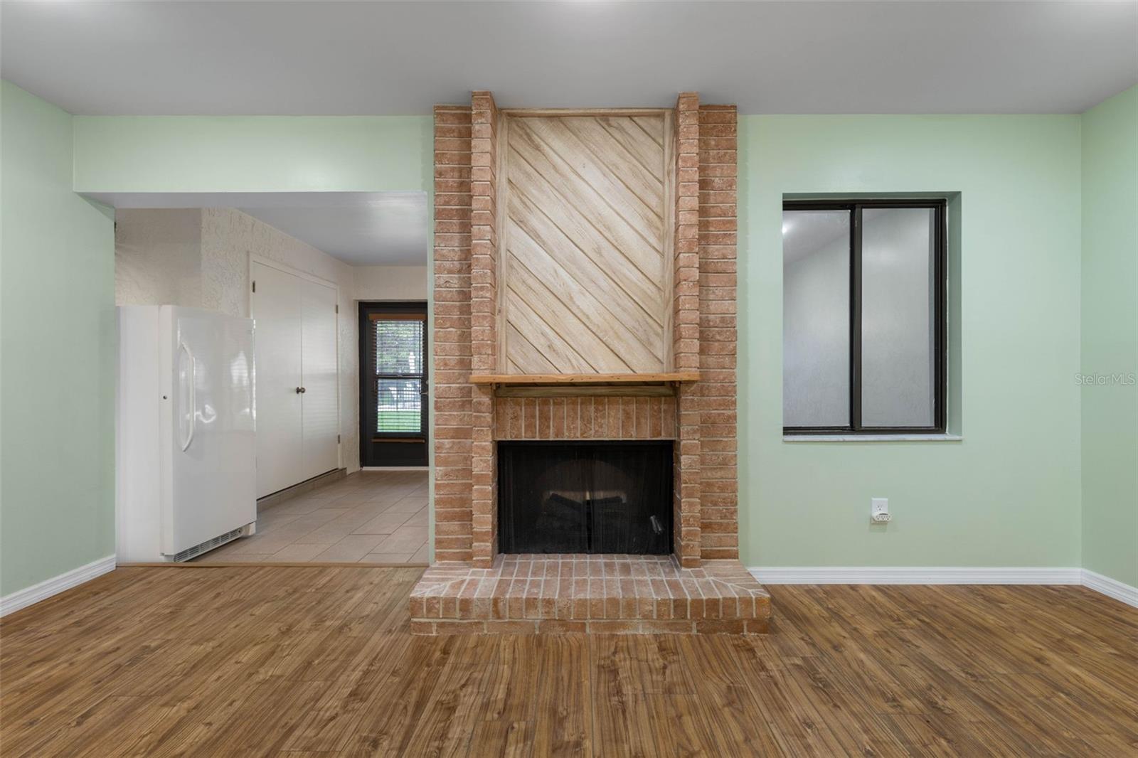 ESCONDIDO AT TOMOKA CONDO - Residential