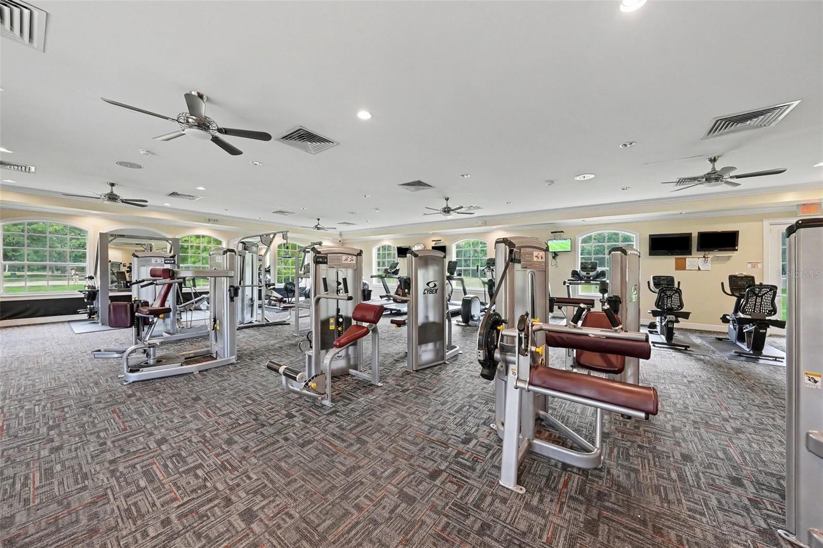 LEXINGTON OAKS PH 01 - Residential