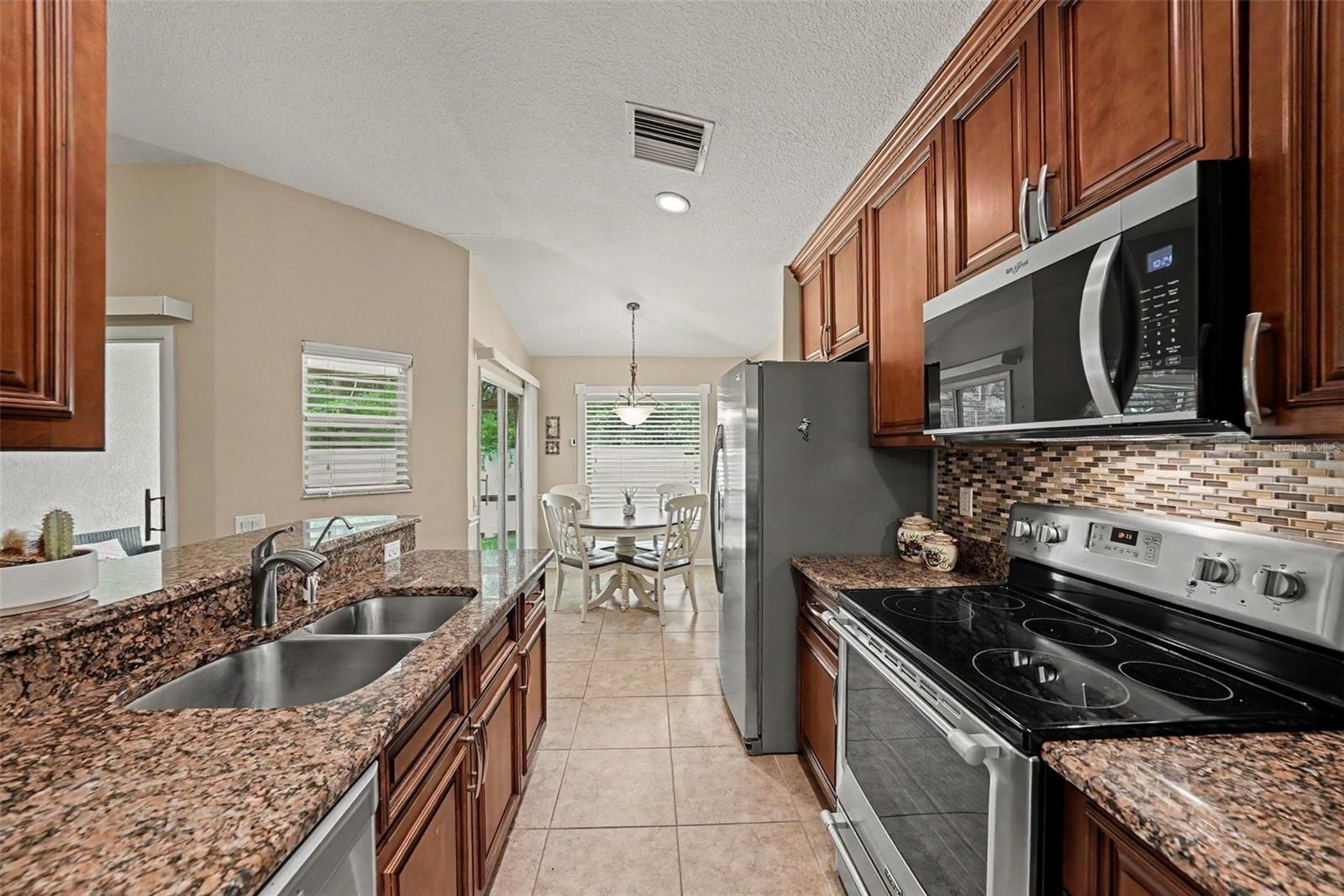 LEXINGTON OAKS PH 01 - Residential