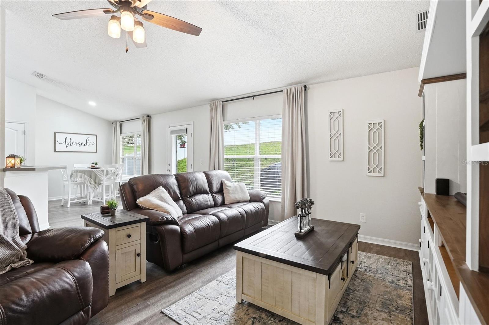 MINNEOLA HIGHLAND OAKS PH 02 LT 01 PB 52 - Residential