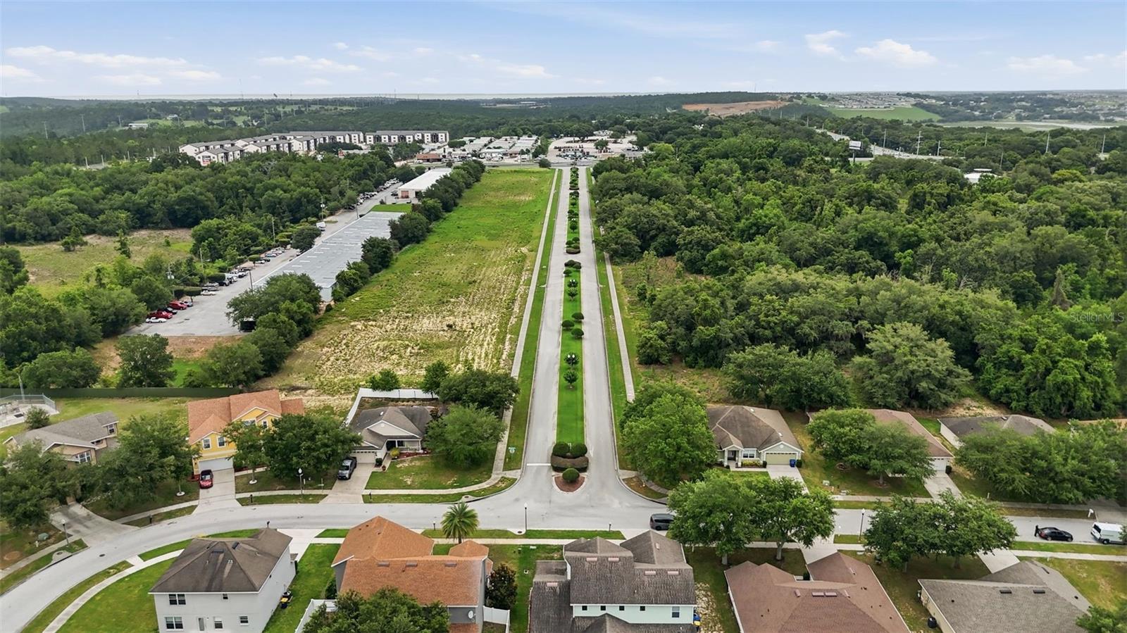 MINNEOLA HIGHLAND OAKS PH 02 LT 01 PB 52 - Residential