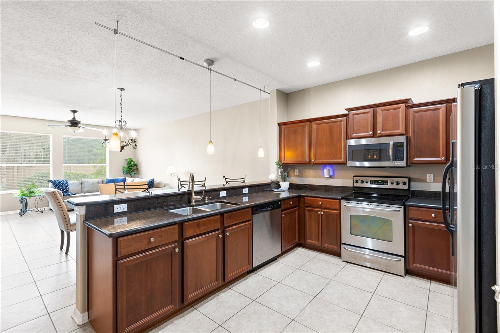 GULFWINDS - Residential