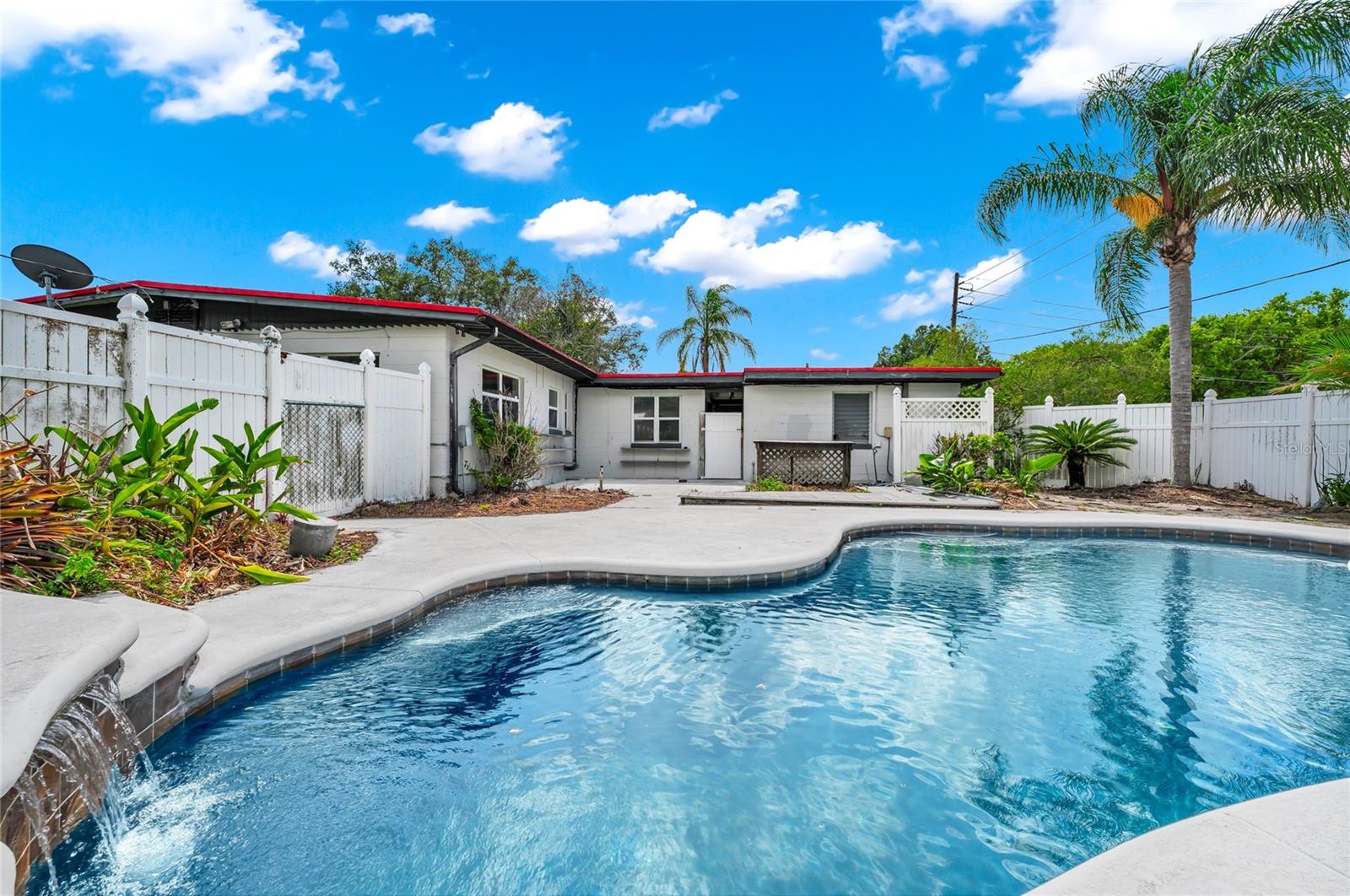 DOVER SHORES SIXTH ADD - Residential