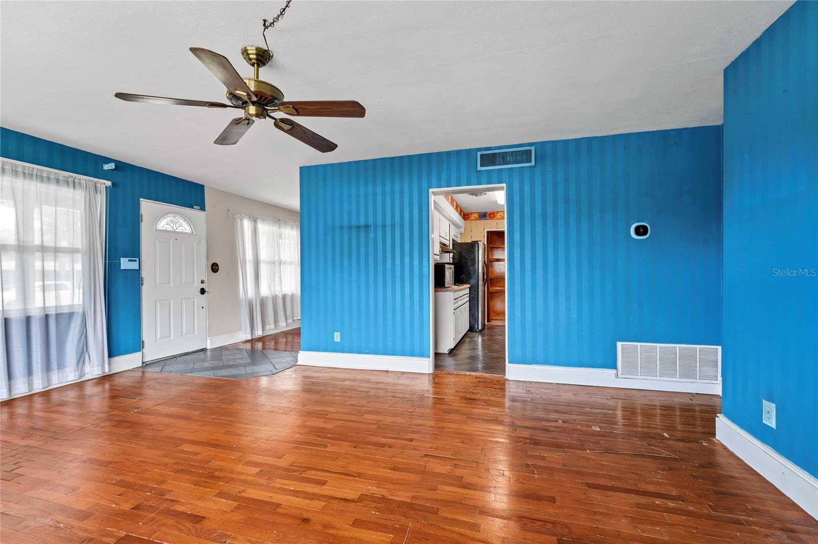DOVER SHORES SIXTH ADD - Residential