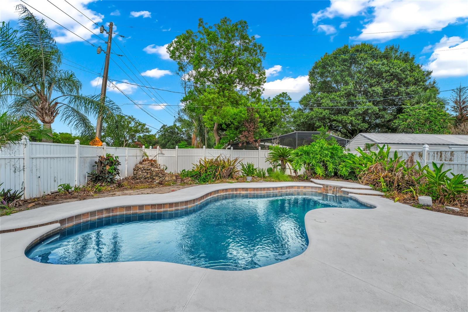 DOVER SHORES SIXTH ADD - Residential