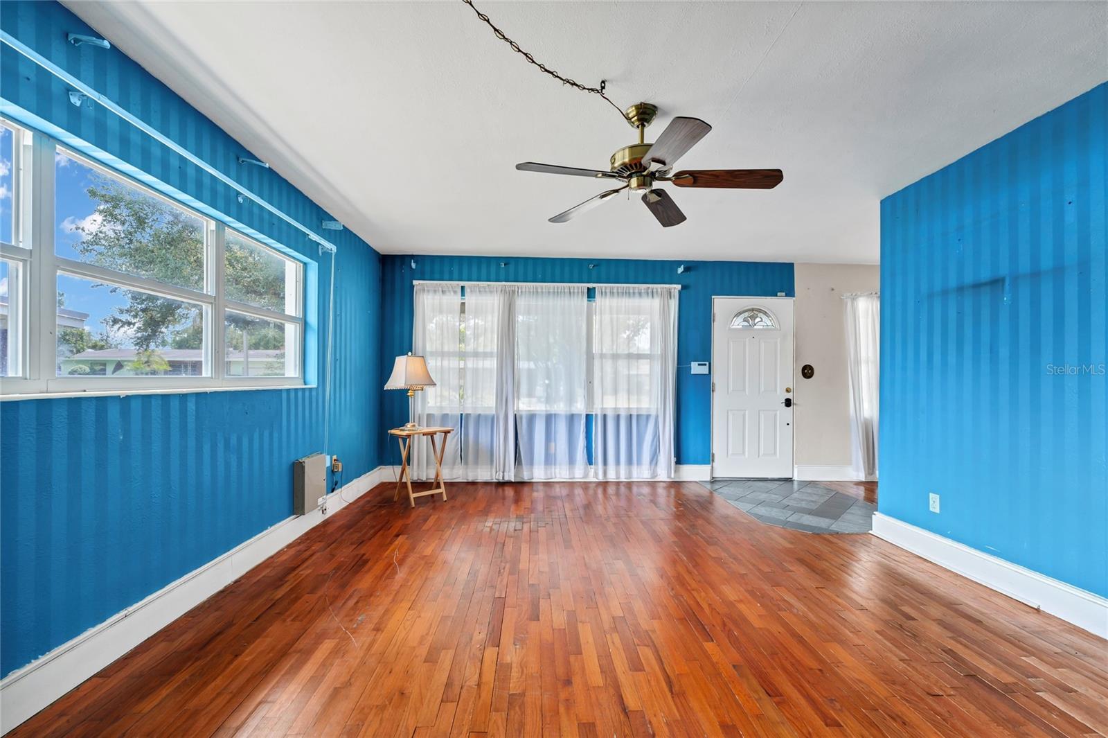 DOVER SHORES SIXTH ADD - Residential