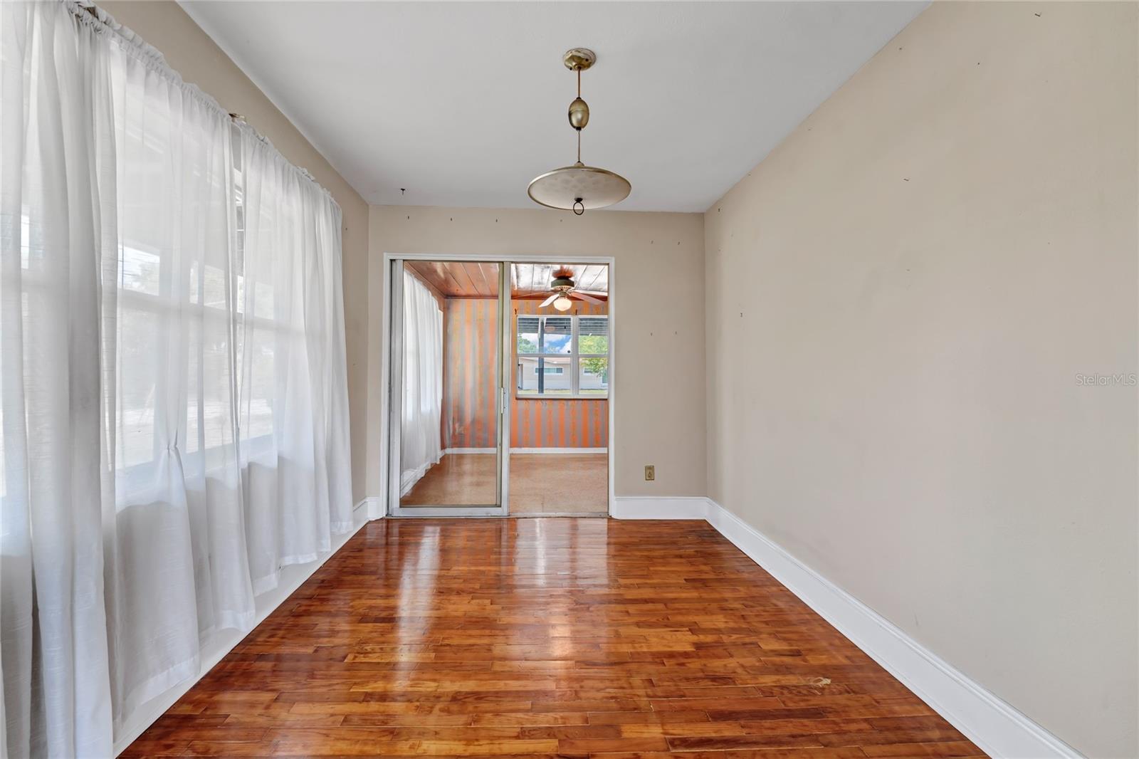DOVER SHORES SIXTH ADD - Residential
