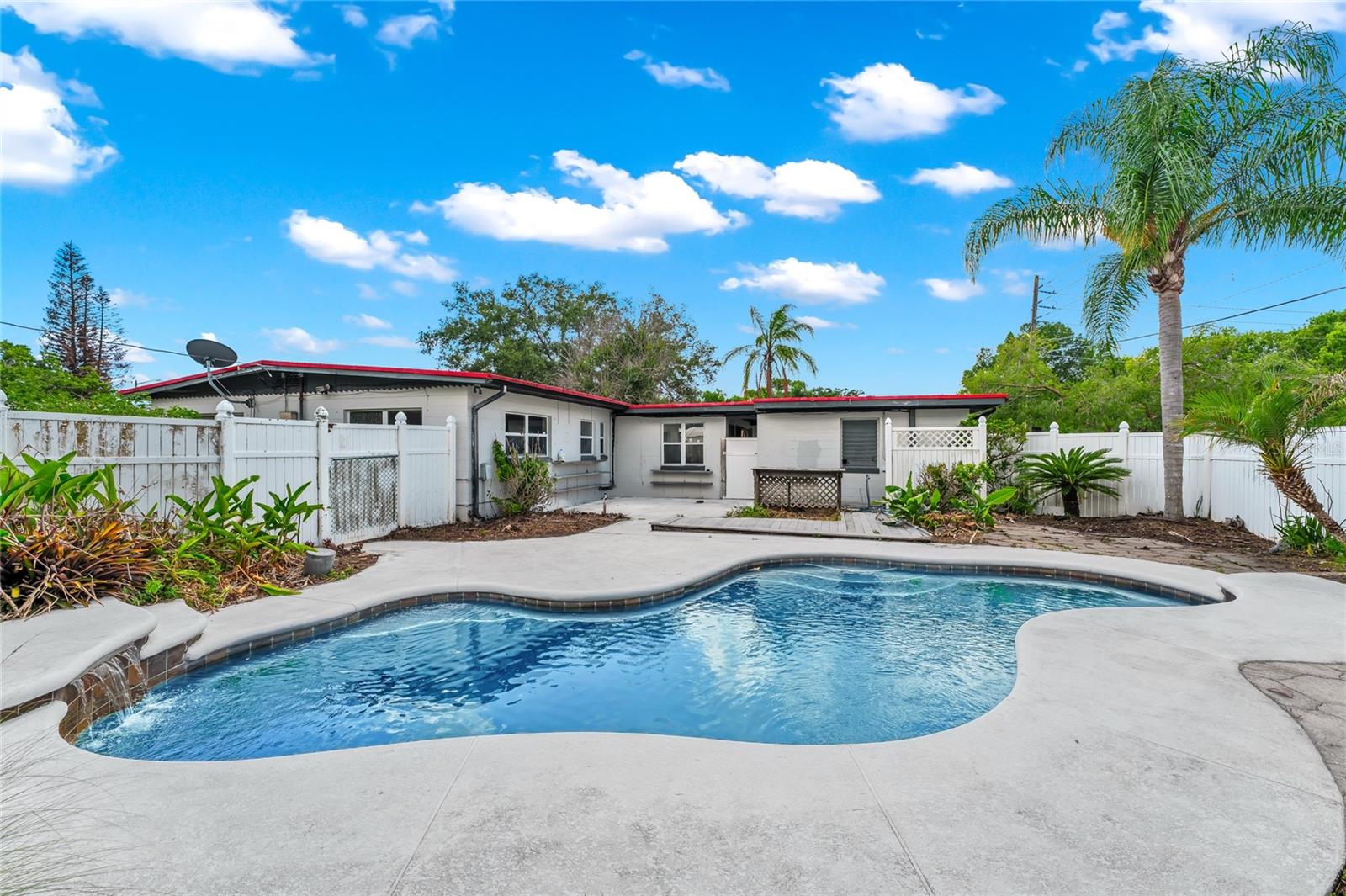 DOVER SHORES SIXTH ADD - Residential