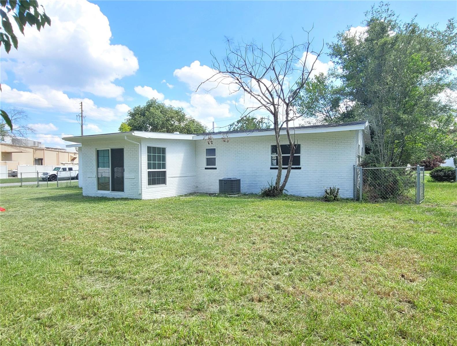 LAKE MARIE ESTATES REP - Residential