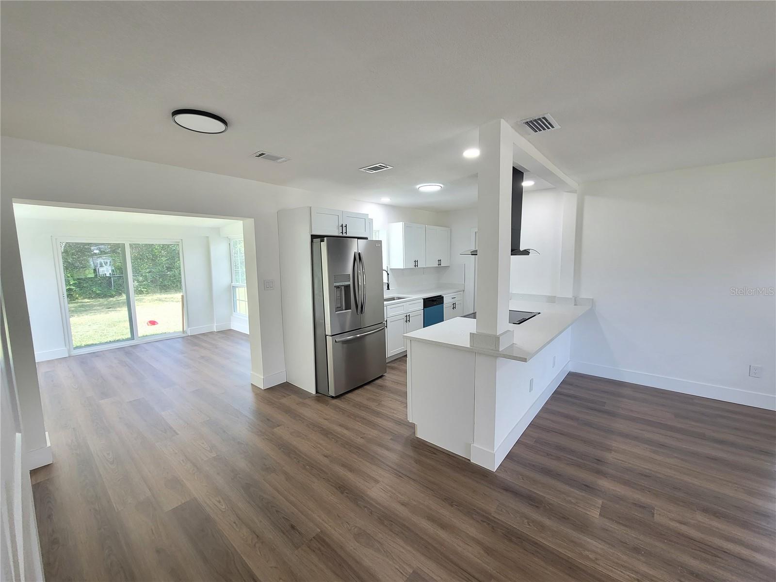 LAKE MARIE ESTATES REP - Residential