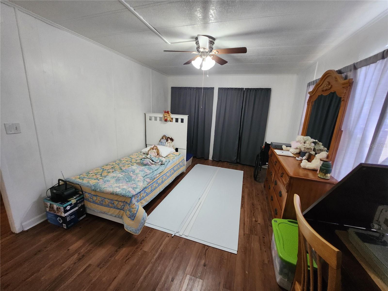 TWENTY-FOUR/THE TOWN/BELLEVIEW - Residential