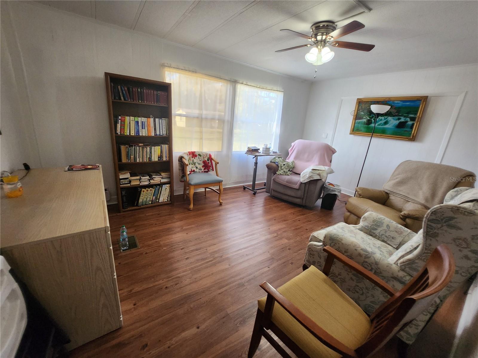 TWENTY-FOUR/THE TOWN/BELLEVIEW - Residential