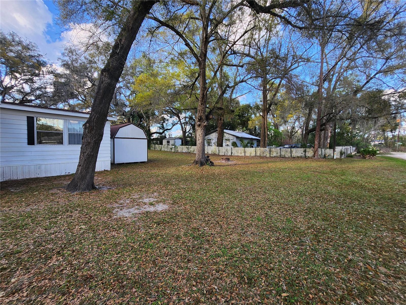 TWENTY-FOUR/THE TOWN/BELLEVIEW - Residential