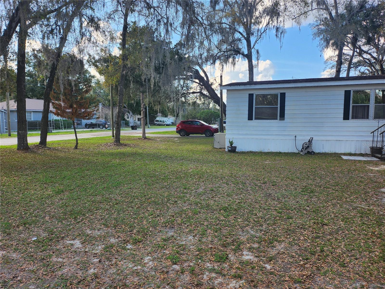 TWENTY-FOUR/THE TOWN/BELLEVIEW - Residential