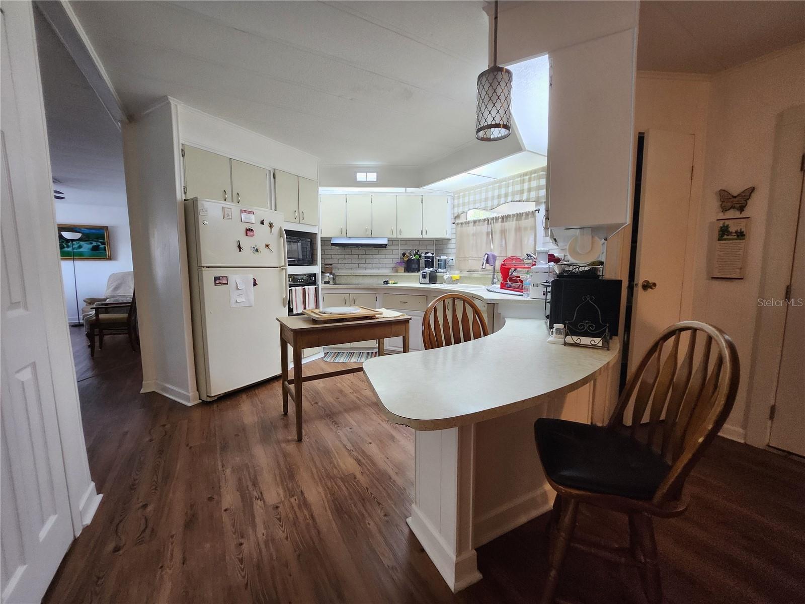 TWENTY-FOUR/THE TOWN/BELLEVIEW - Residential