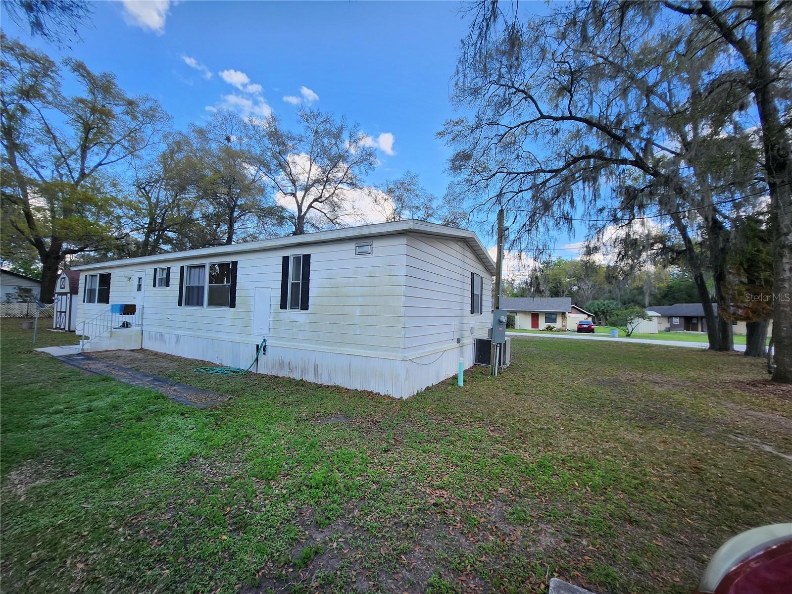 TWENTY-FOUR/THE TOWN/BELLEVIEW - Residential