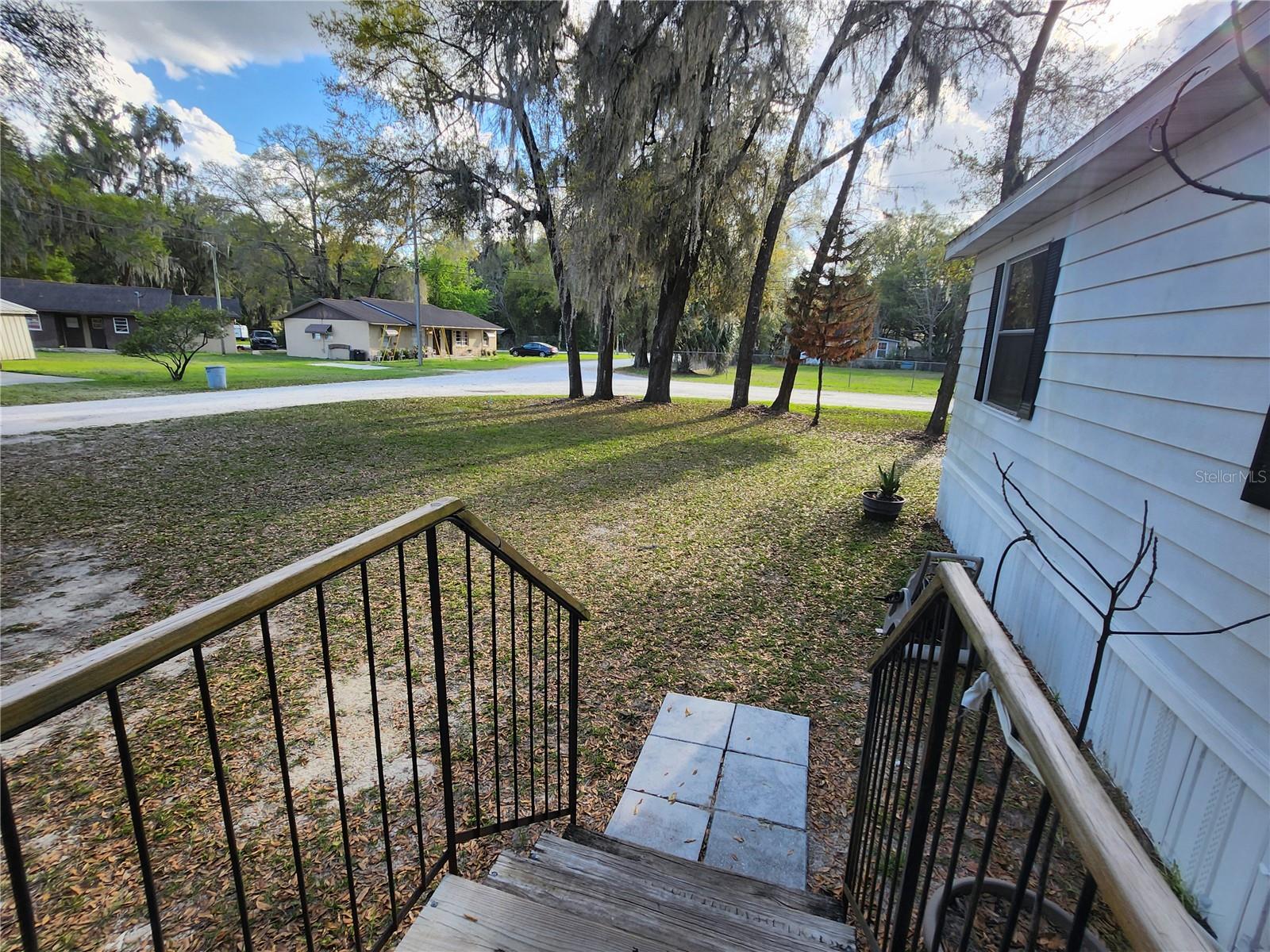 TWENTY-FOUR/THE TOWN/BELLEVIEW - Residential