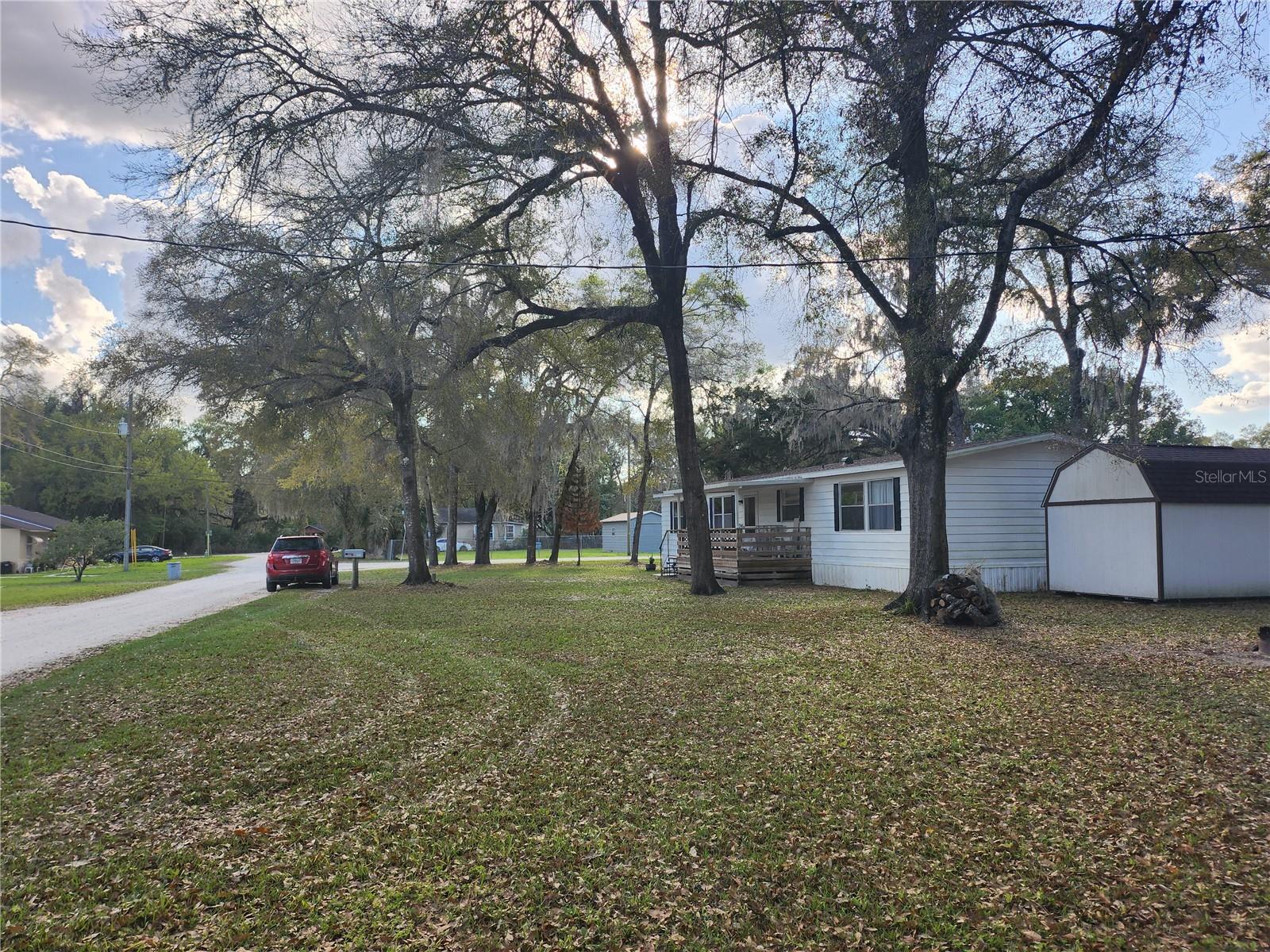 TWENTY-FOUR/THE TOWN/BELLEVIEW - Residential