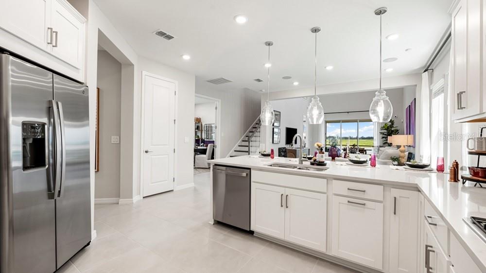 HILLCREST - Residential