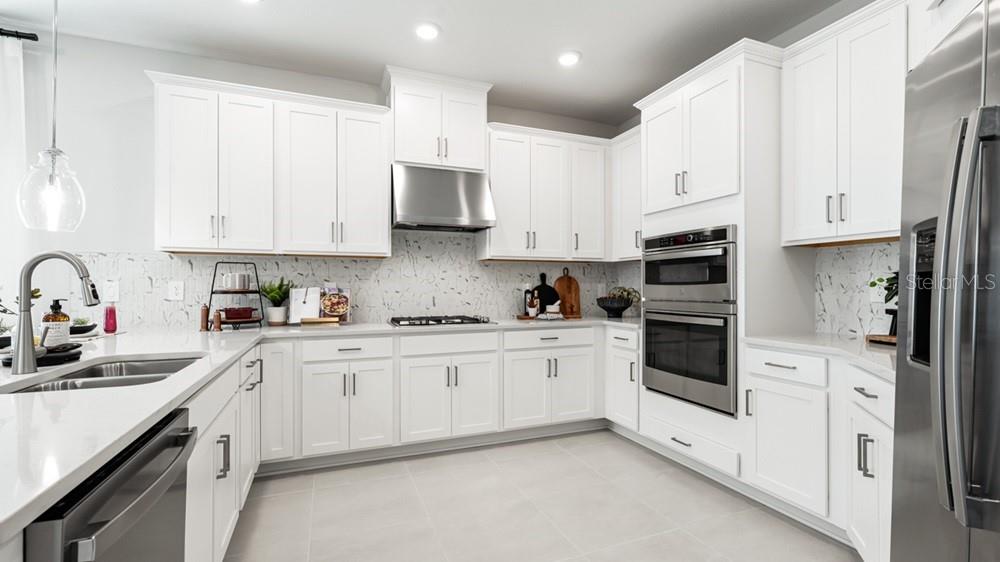 HILLCREST - Residential