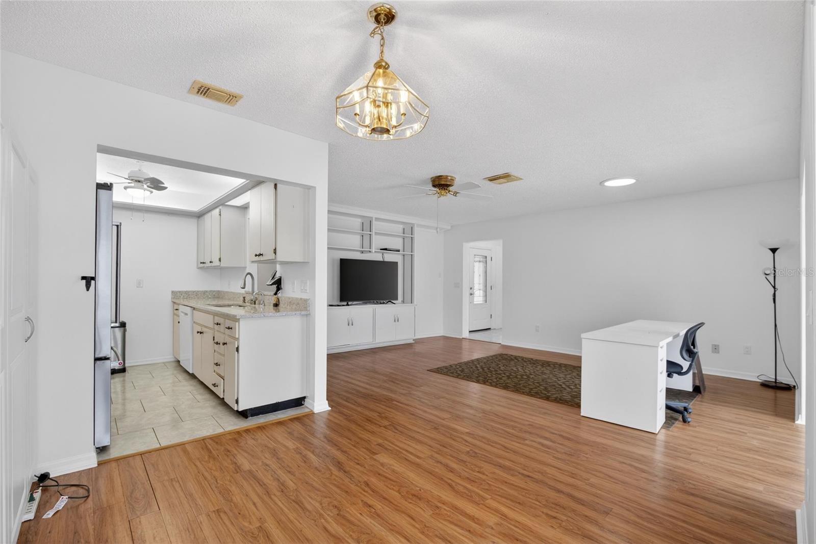 GLOUCESTER L CONDOMINIUM - Residential