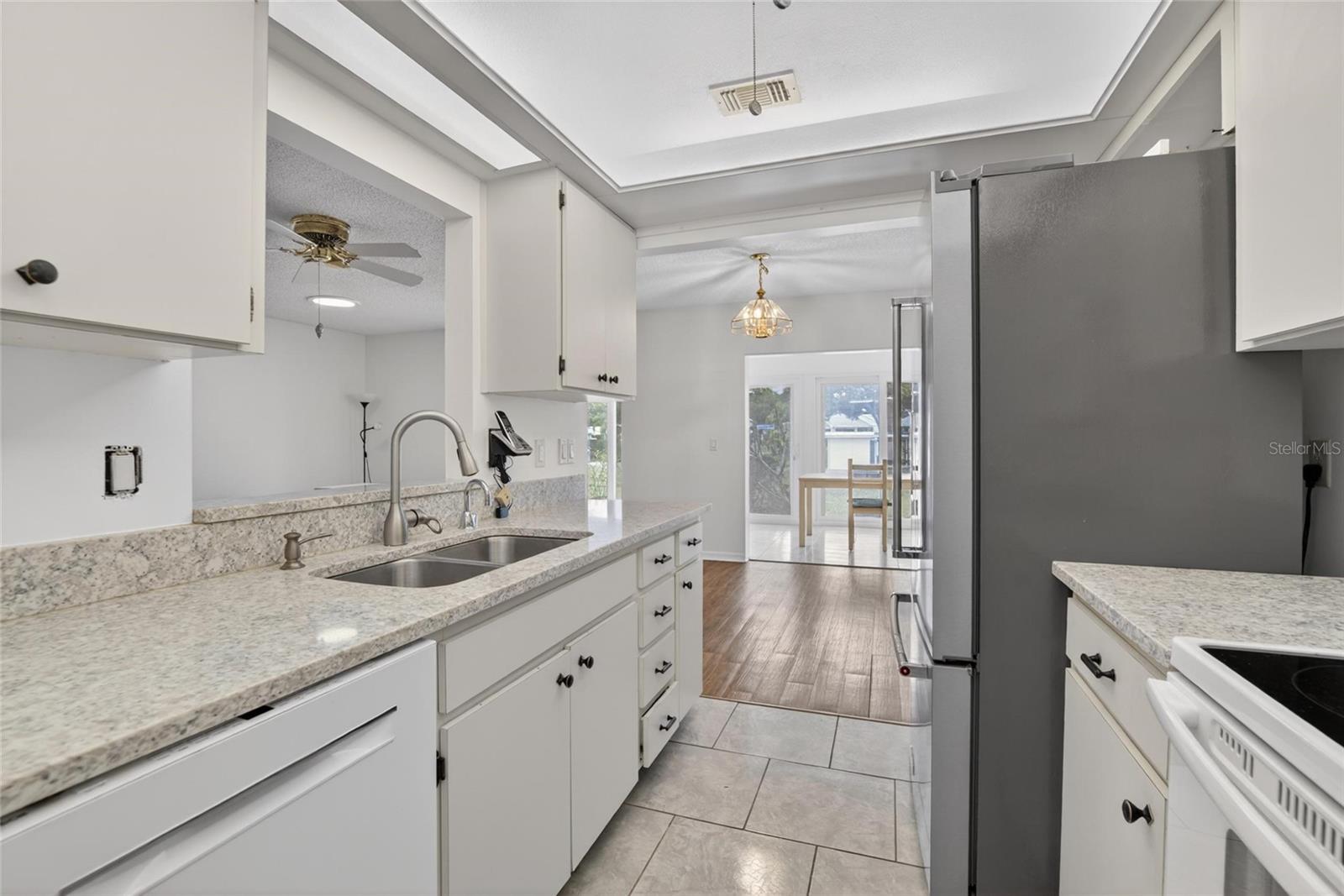 GLOUCESTER L CONDOMINIUM - Residential