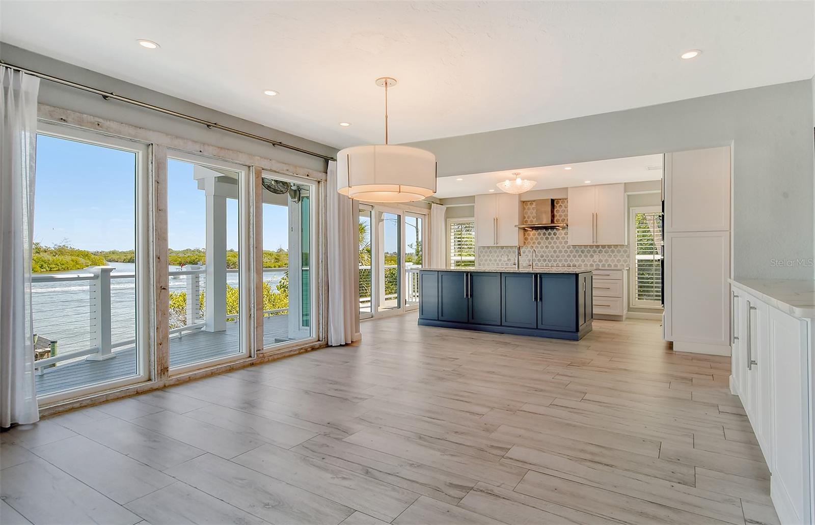 SIESTA COVE SUB - Residential