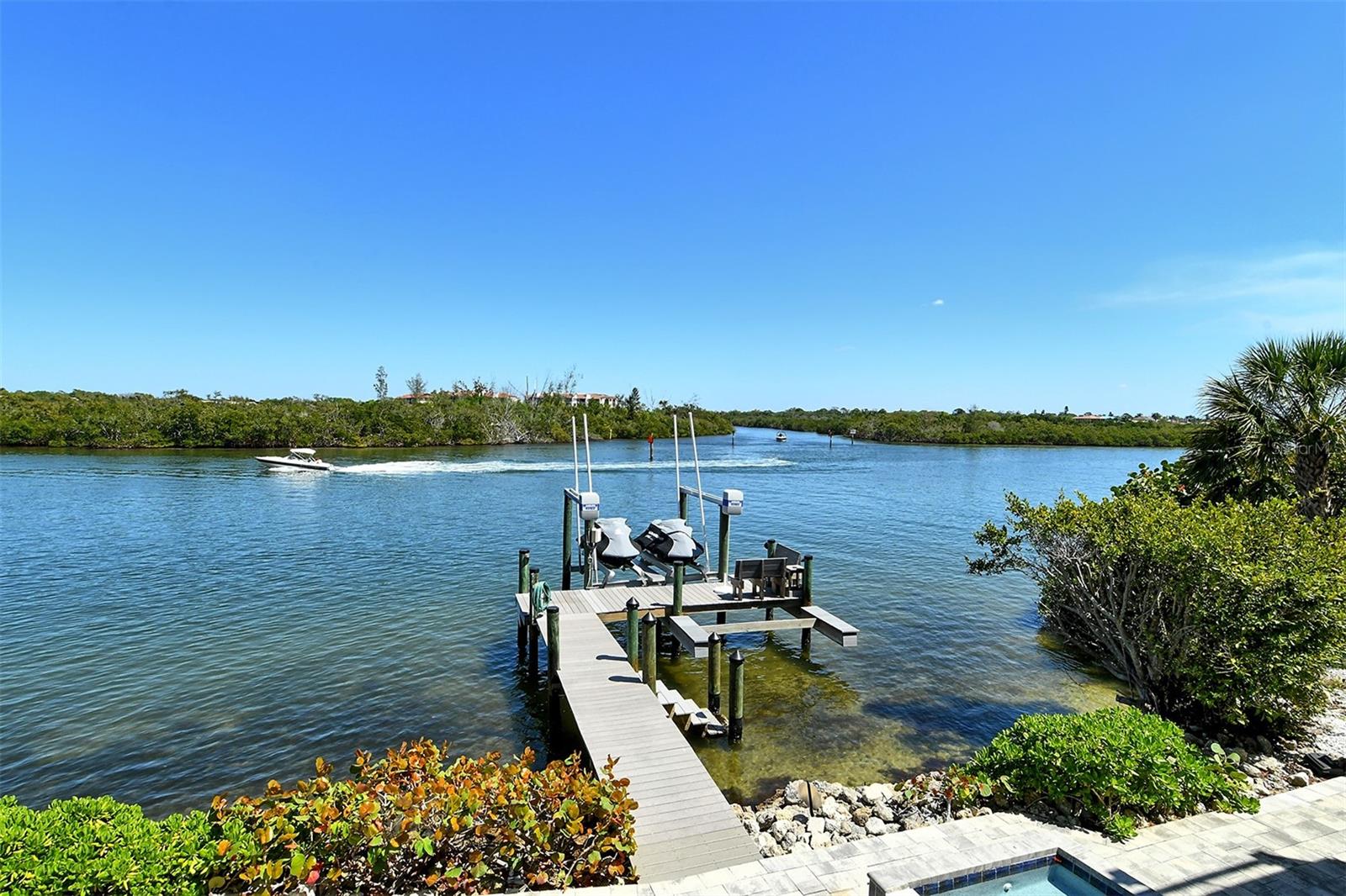 SIESTA COVE SUB - Residential