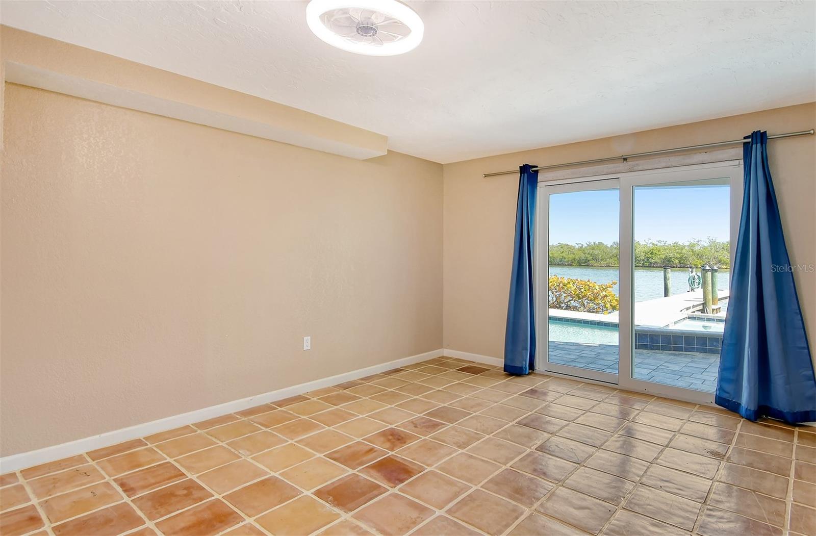 SIESTA COVE SUB - Residential