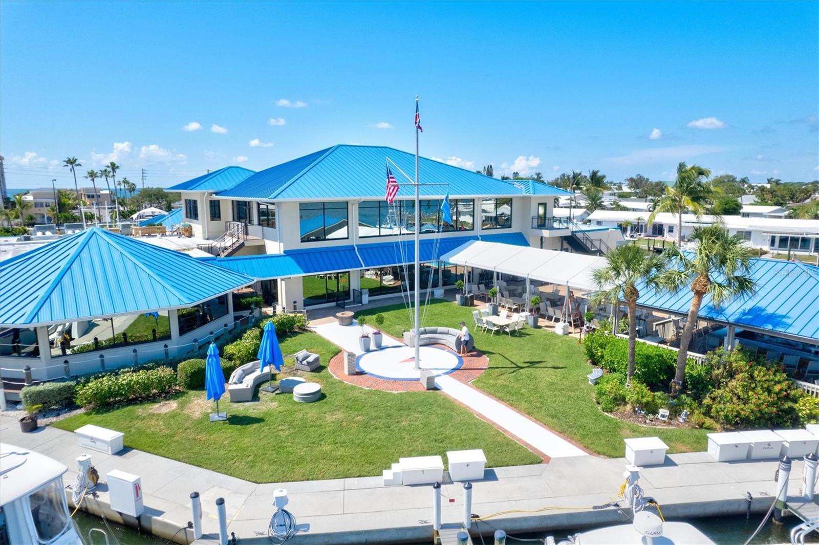 SOUTH VENICE - Residential
