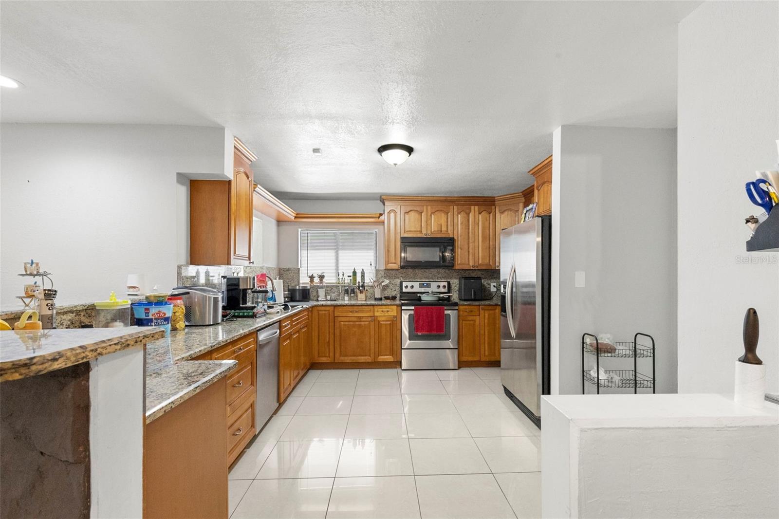 PINECREST VILLA - Residential