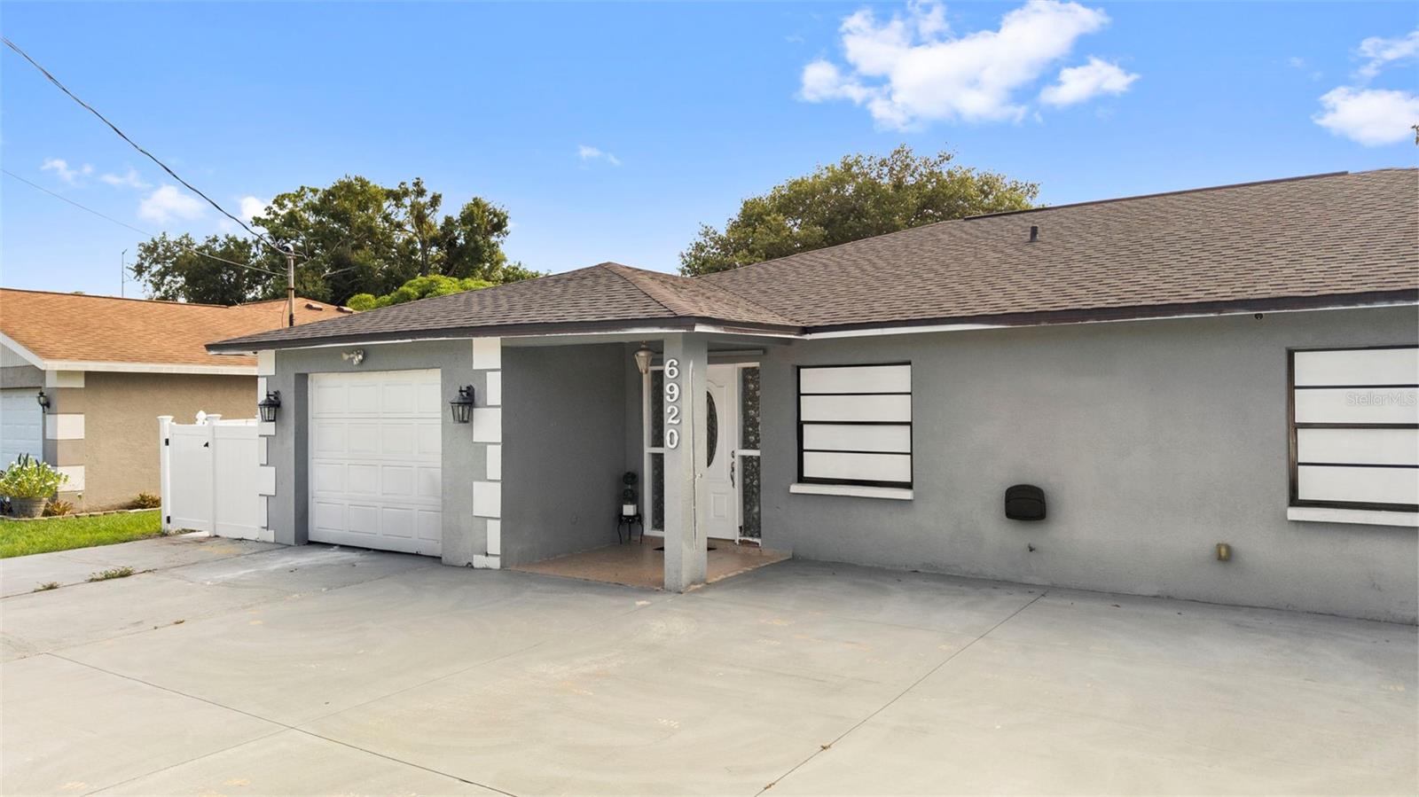 PINECREST VILLA - Residential